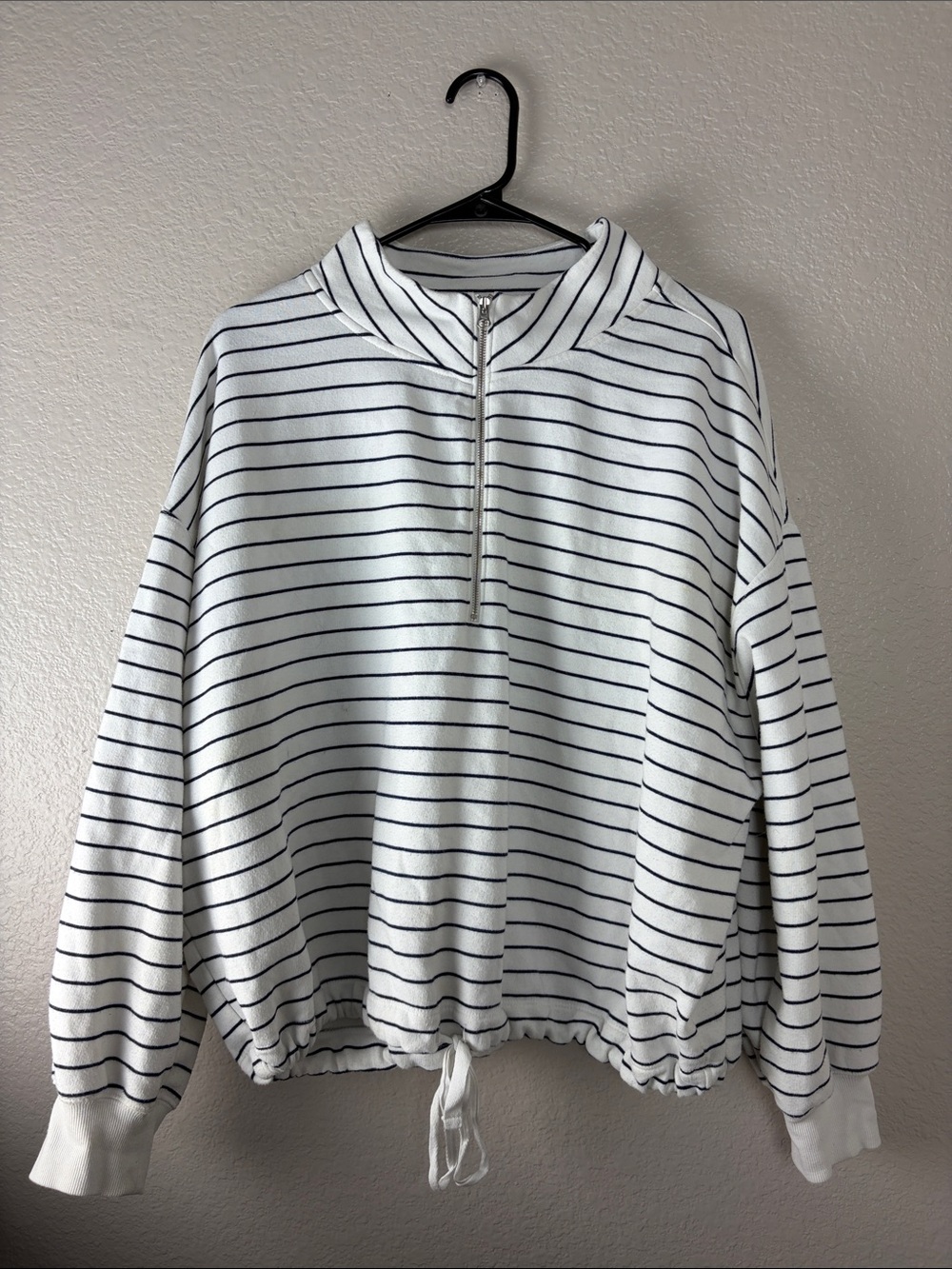 Old Navy White quarter zip Sweater with Navy Stripes (XL) NC0152